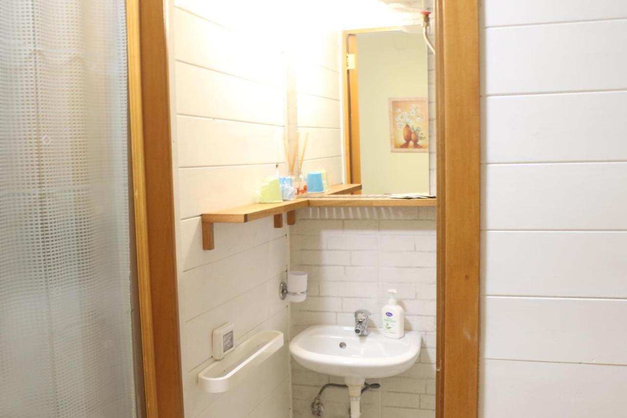 Holiday House Nel Cuore Di Bari Bagian luar foto